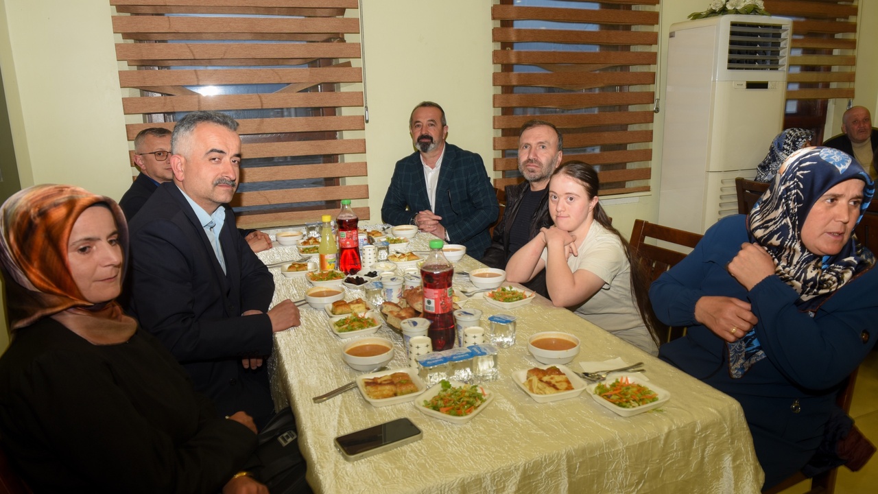 Taşköprü Engelli Bireş Iftar (8)