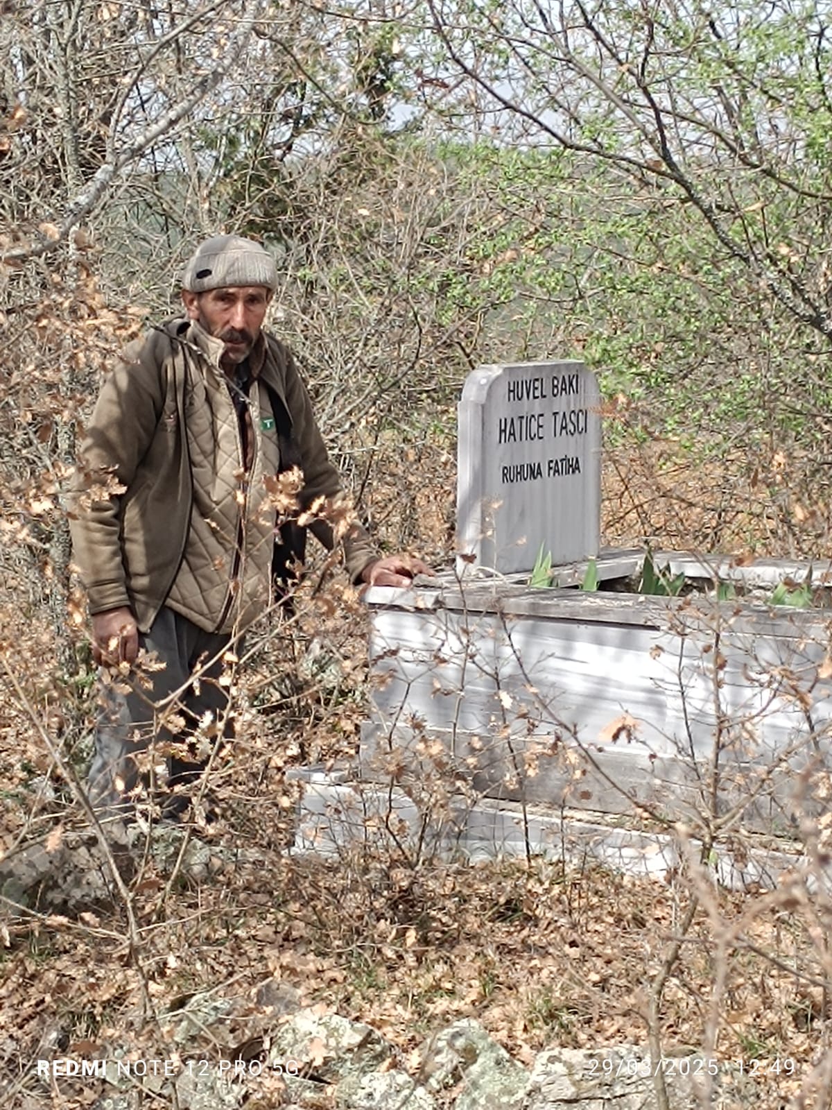 Taşköprü’deki Köyde Arife Günü Kabir Ziyareti Yapıldı 5