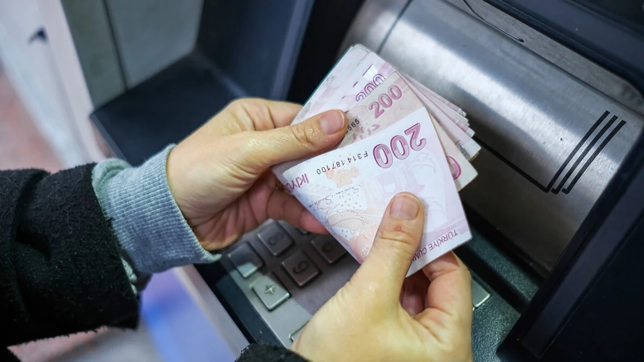 Emekliler İçin Yeni Dönem Kapıda En Düşük Maaşta Değişim Yolda!