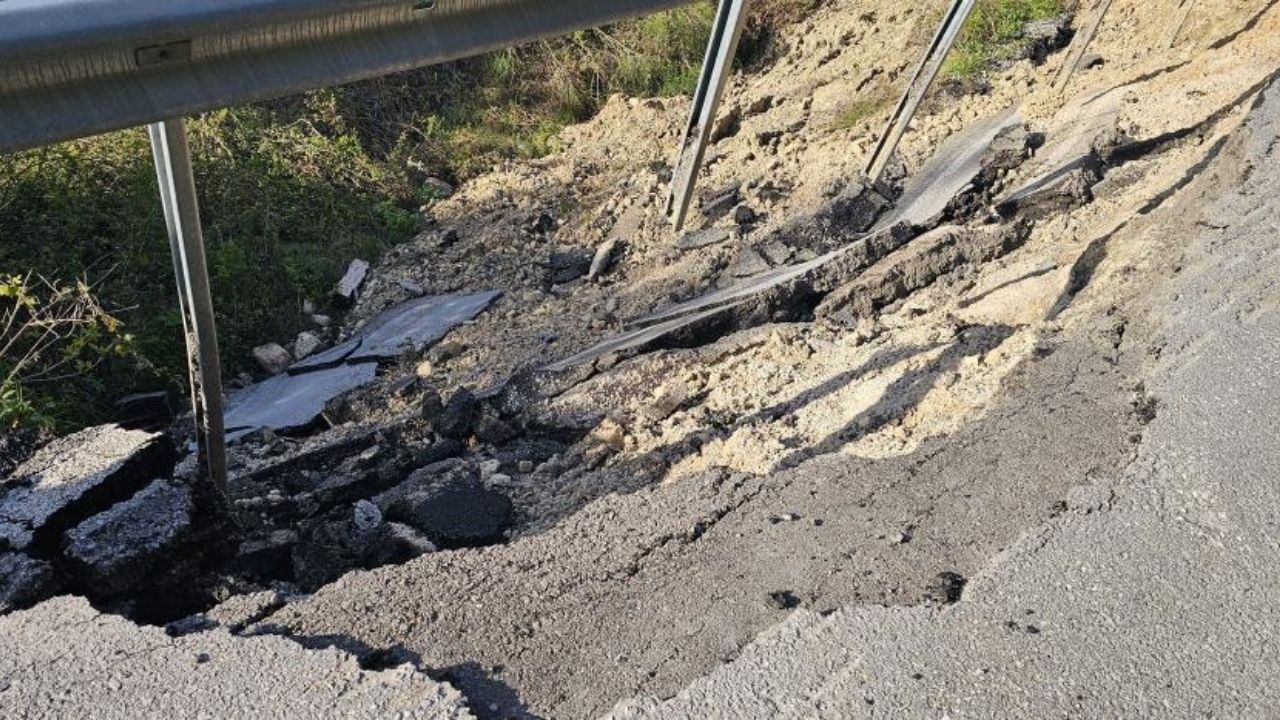 Kastamonu Sahil Yolunda Heyelan Kabusu Sürüyor (3)