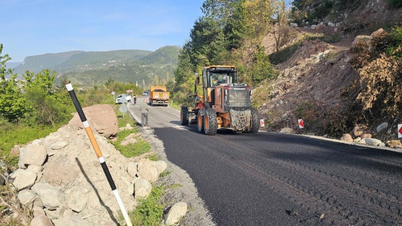 Kastamonu Sahil Yolunda Heyelan Kabusu Sürüyor (4)
