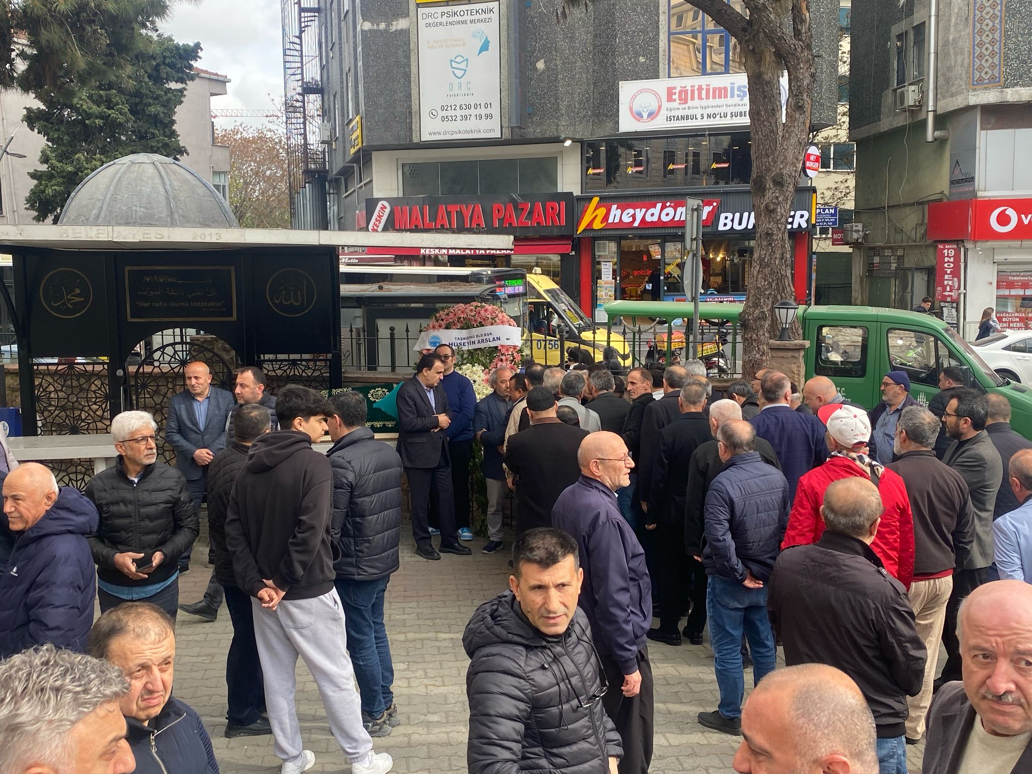Taşköprülü Başkanın Annesi Arife Karakaş Son Yolculuğuna Uğurlandı! 3