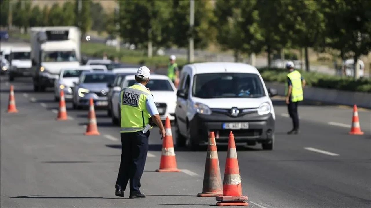 Trafik Cezalarında Rekor Artış Sürücüler Dikkatli Olmalı!