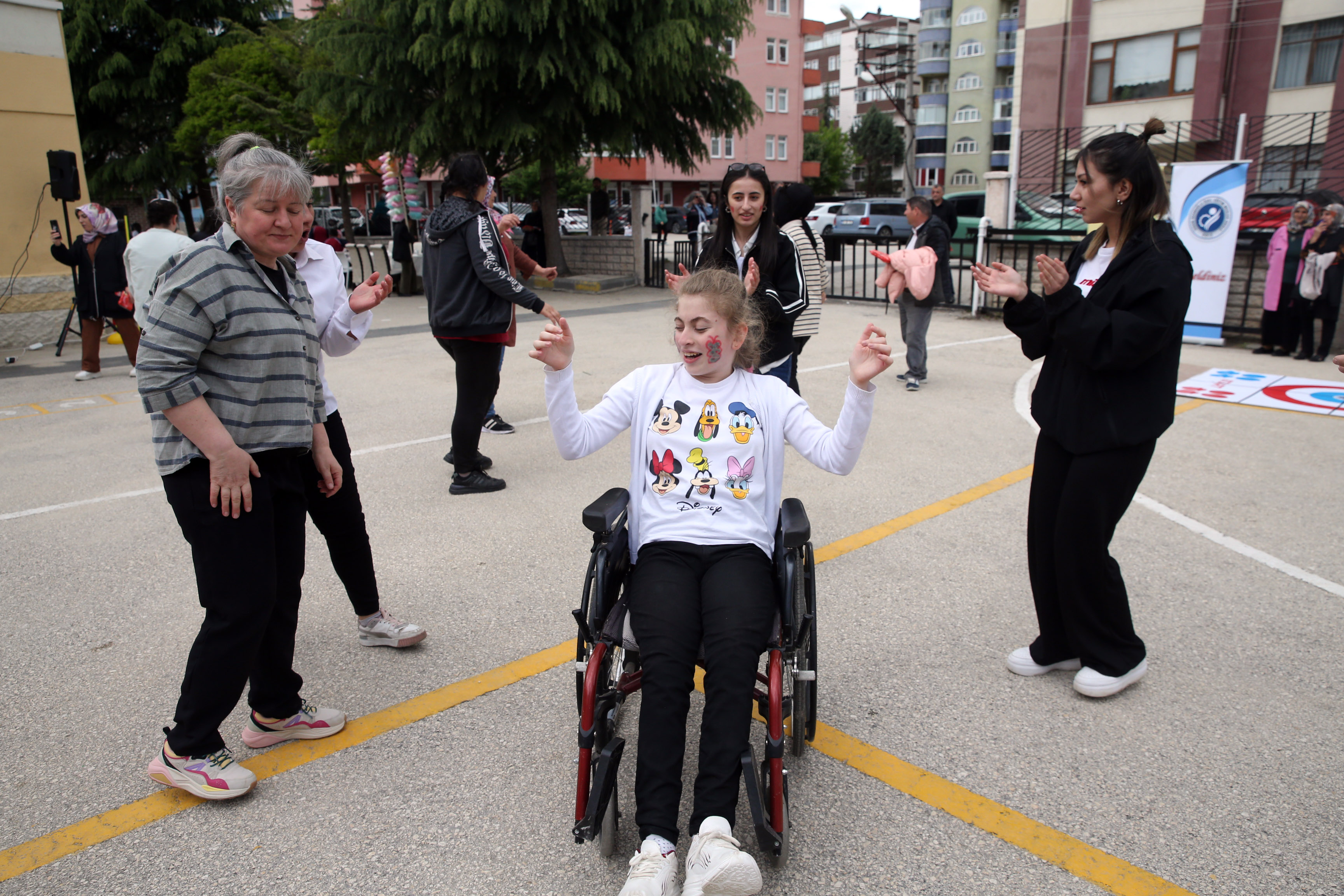 'Ailemle Özel Anlar' Kastamonu’da Gönülleri Isıttı 21