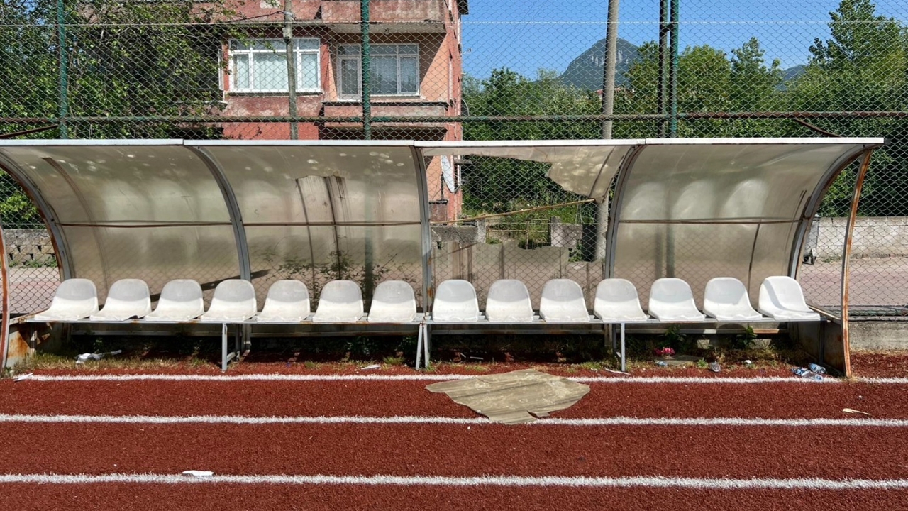 Cide Futbol Sahası (3)