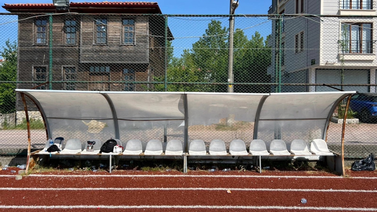 Cide Futbol Sahası (5)