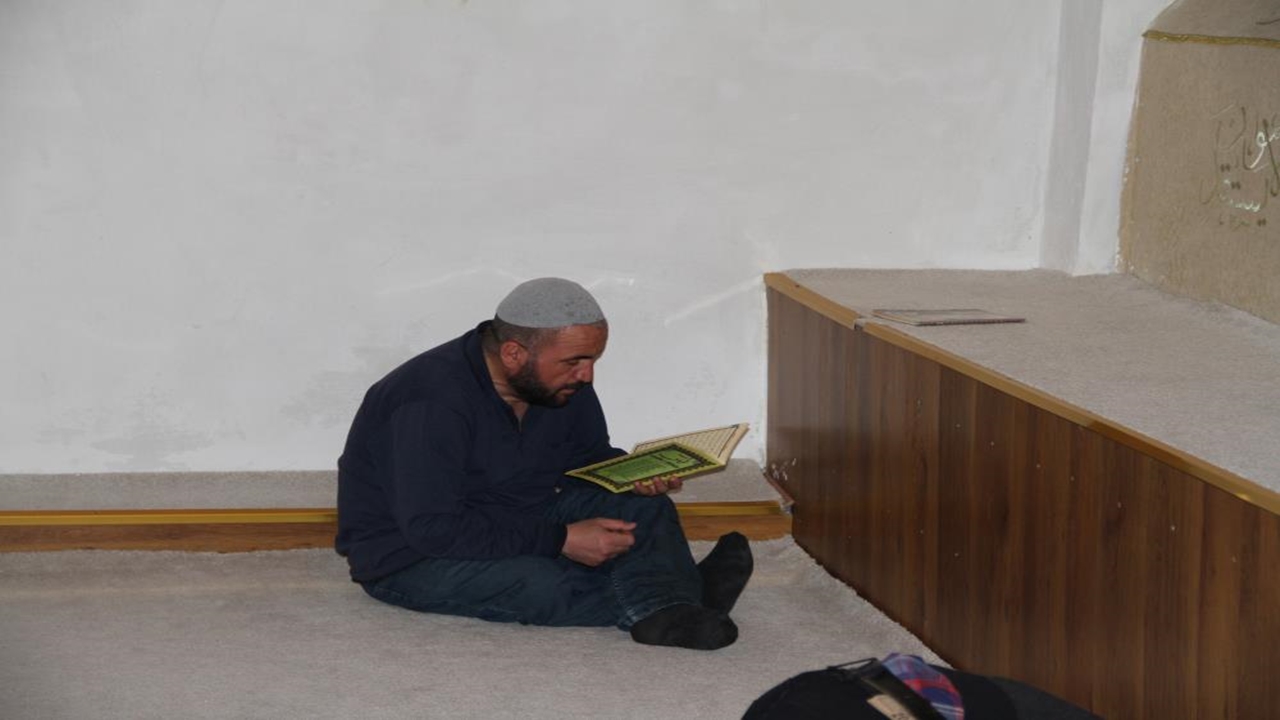 Emir Karatekin Bey (3)