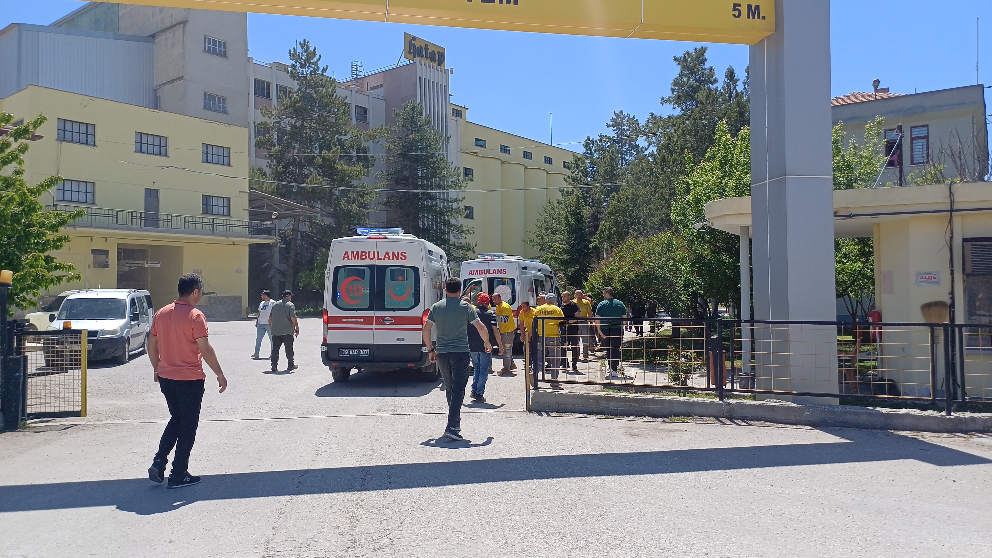 Fabrikada Patlama 7 Yaralı Var! 2