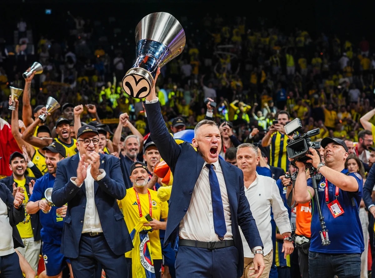 Fenerbahçe Beko’dan Tarihi Zafer! Euroleague Şampiyonu Oldu 2