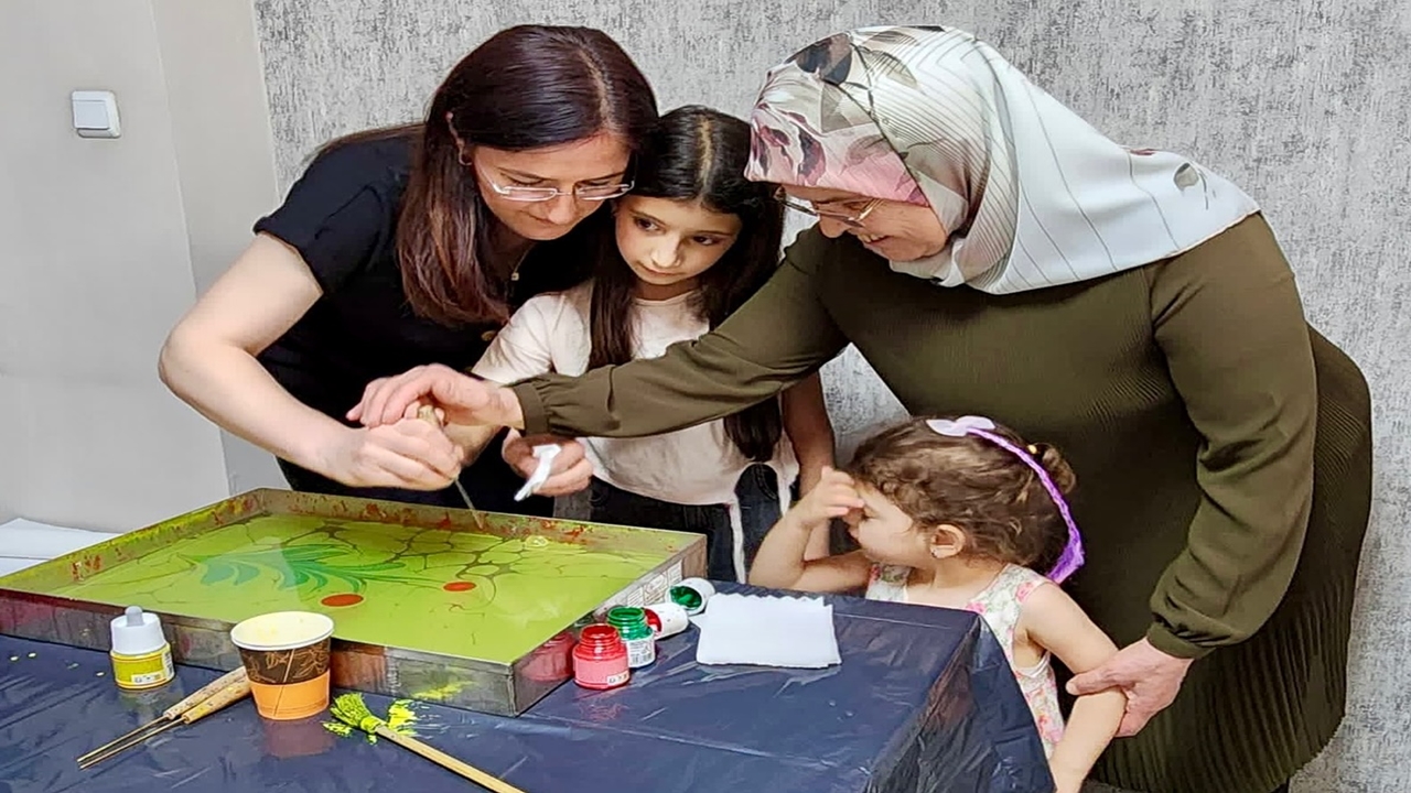 Gazi Şehit Anneleri (2)