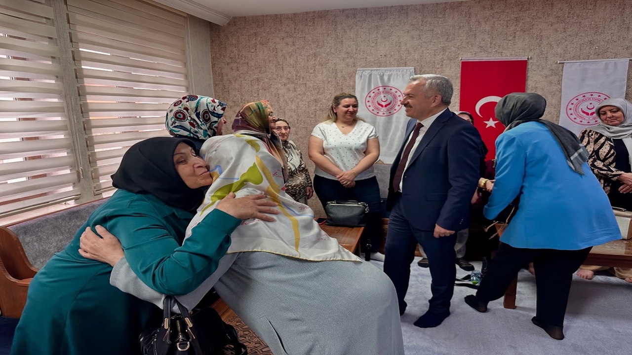 Gazi Şehit Anneleri (6)
