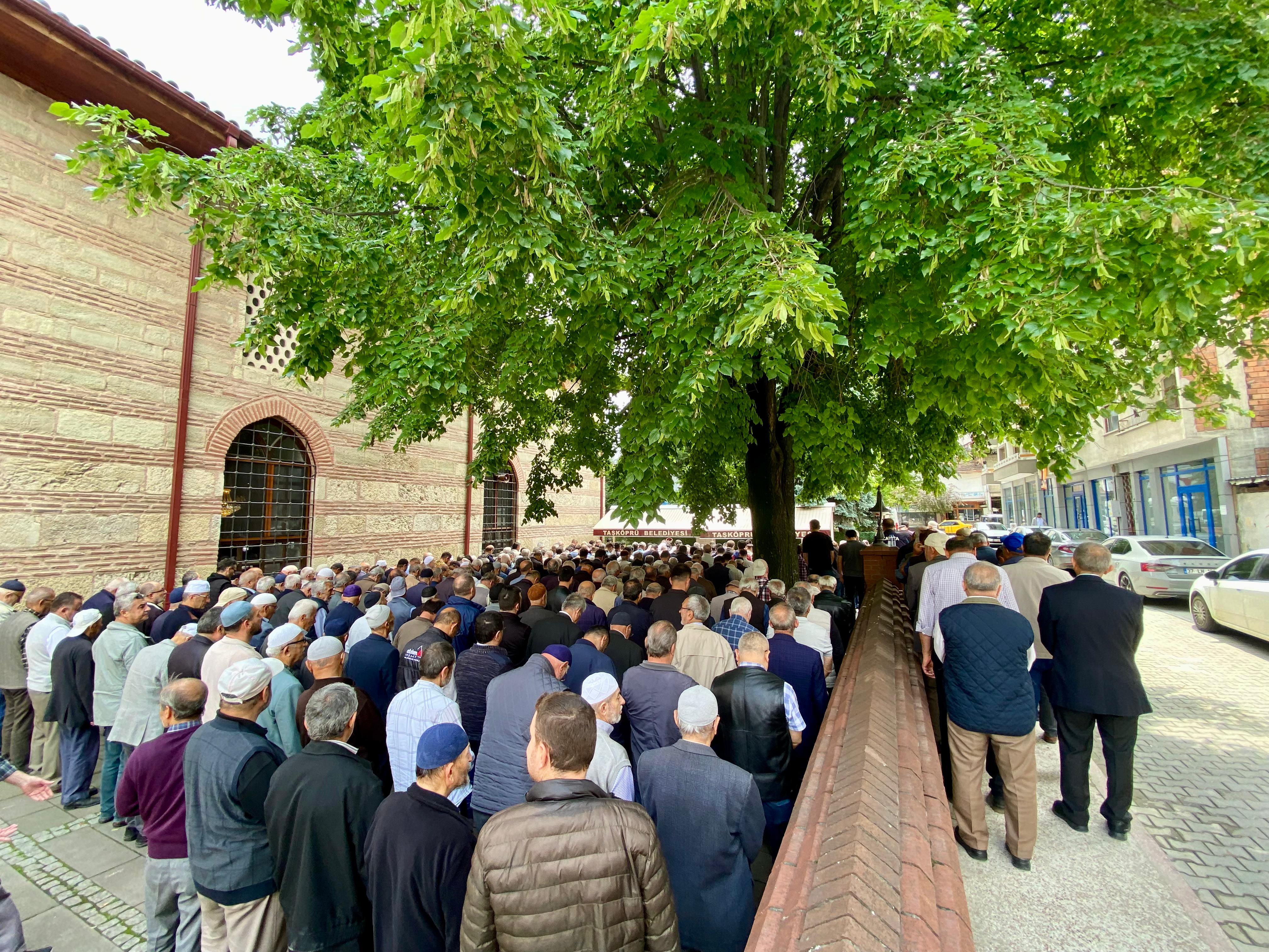 Huriye Akdoğan 1