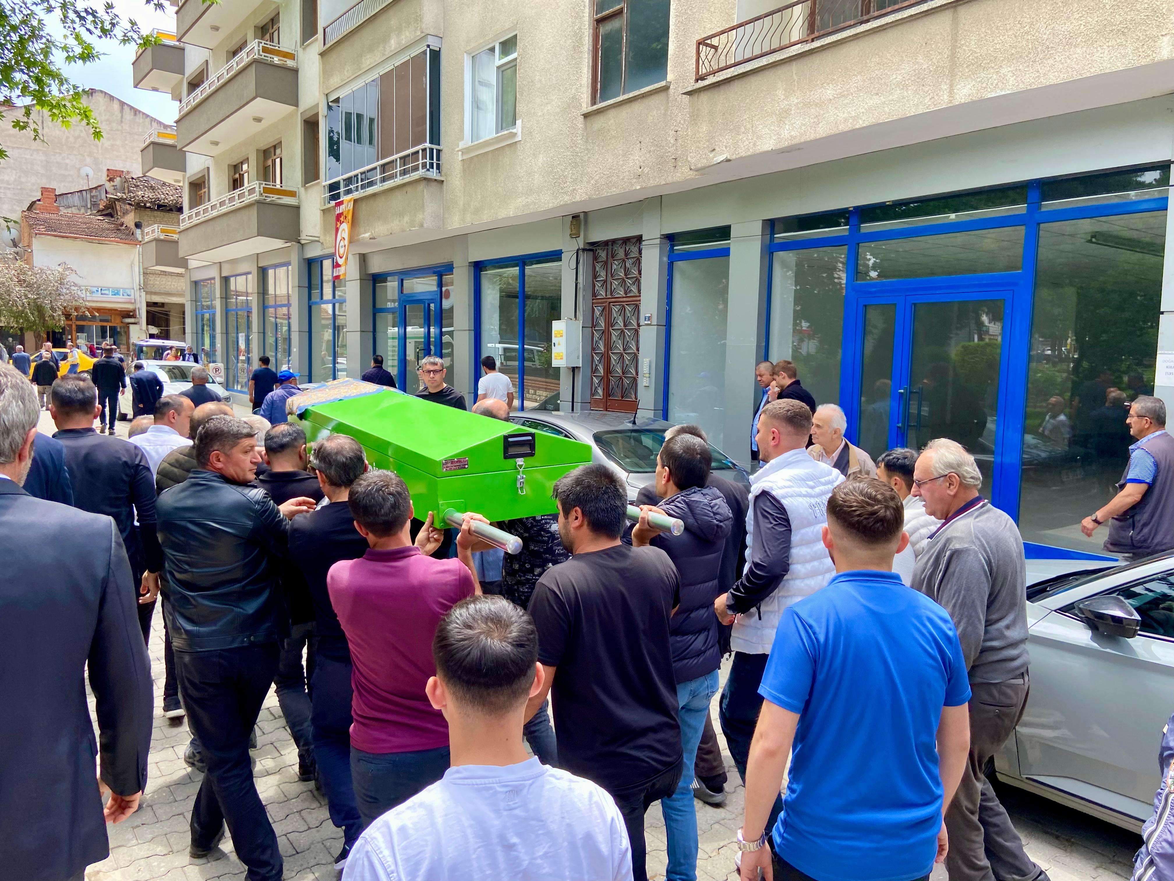 Huriye Akdoğan 8