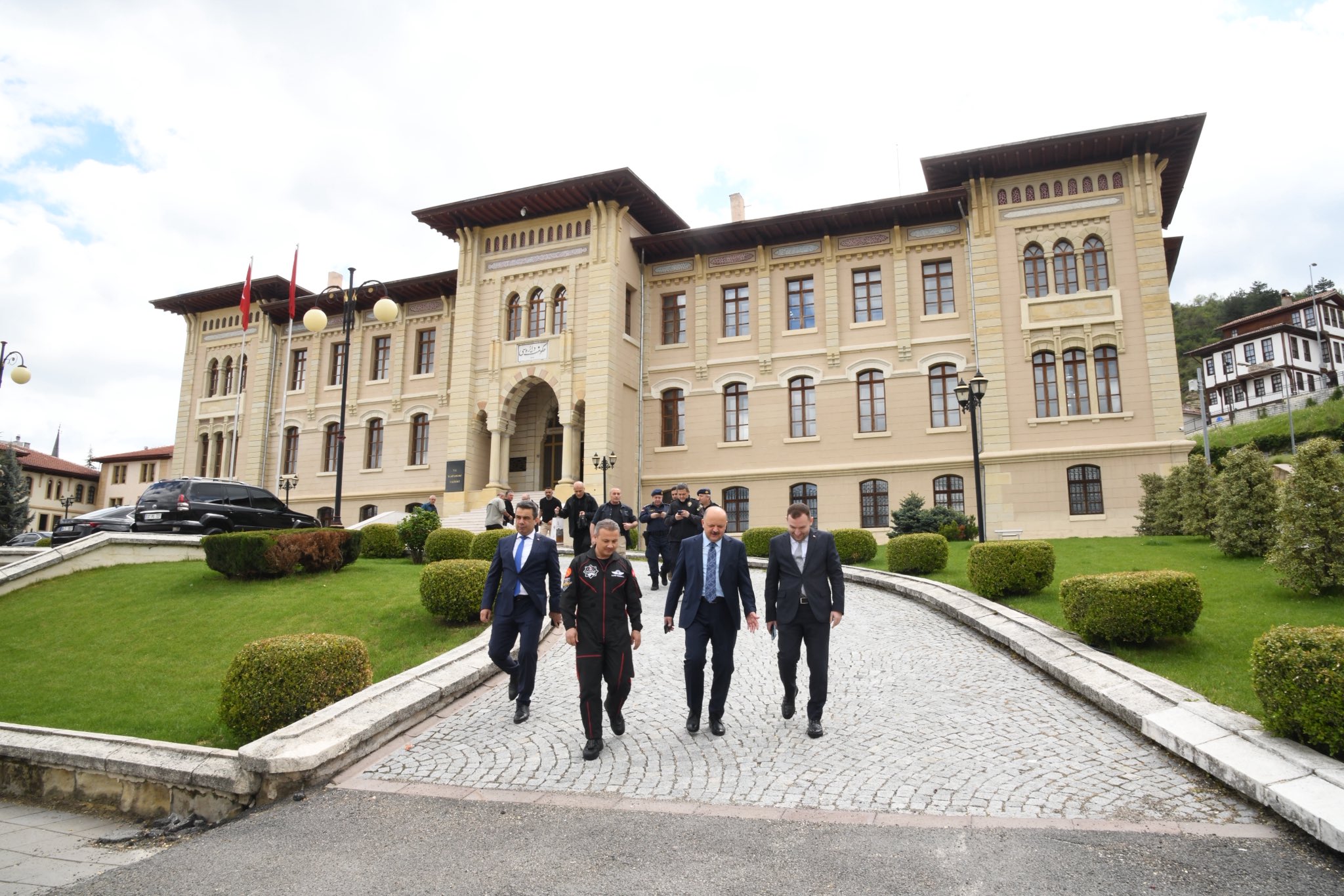 İlk Türk Astronotu Alper Gezeravcı, Kastamonu Valiliği'ni Ziyaret Etti