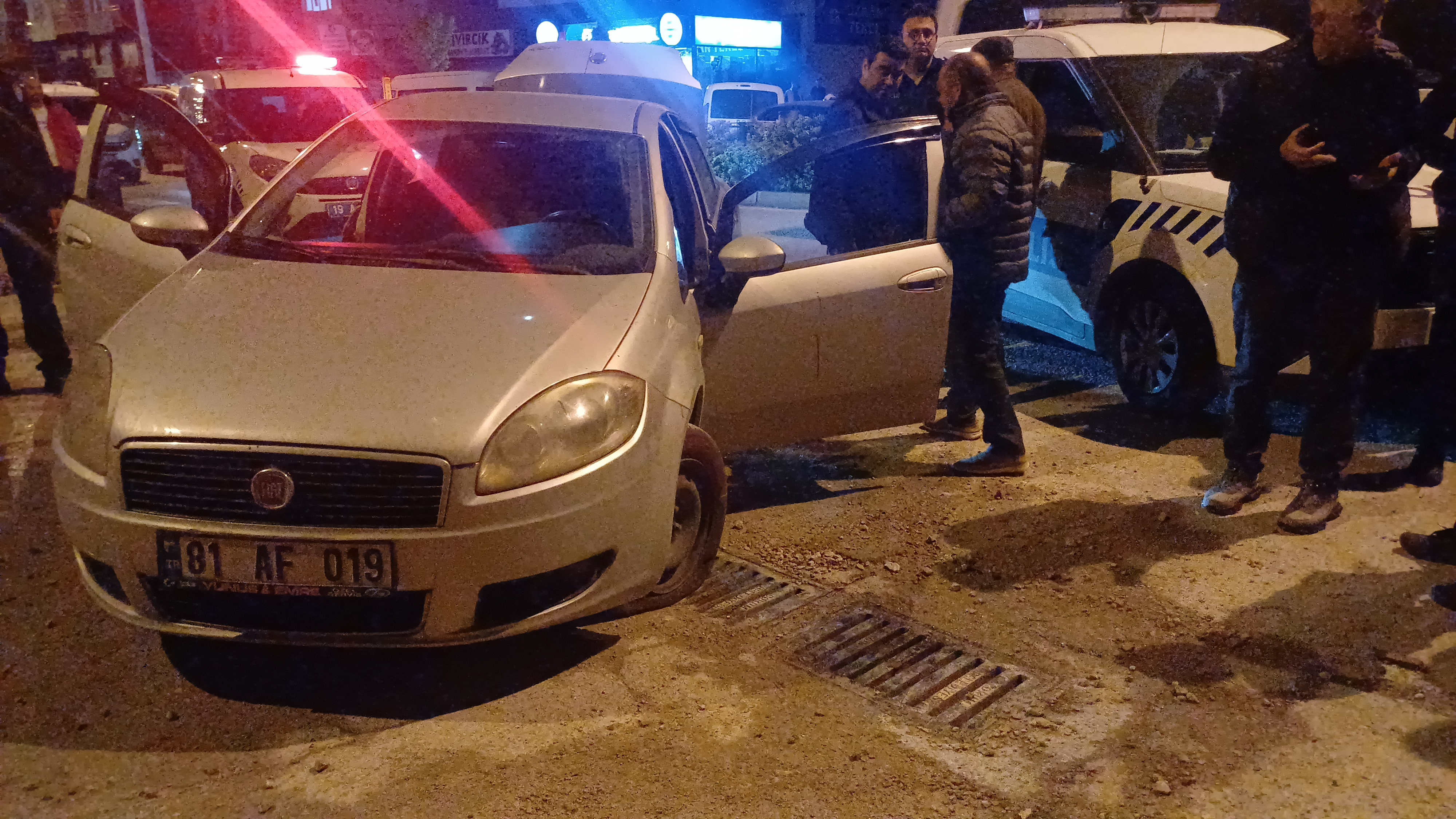 Kardeş Kavgası İki Kardeş Birbirini Bıçakladı!