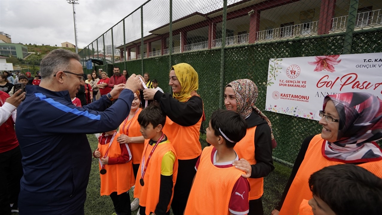 Kastamonu Gol Pası Annelerden (3)