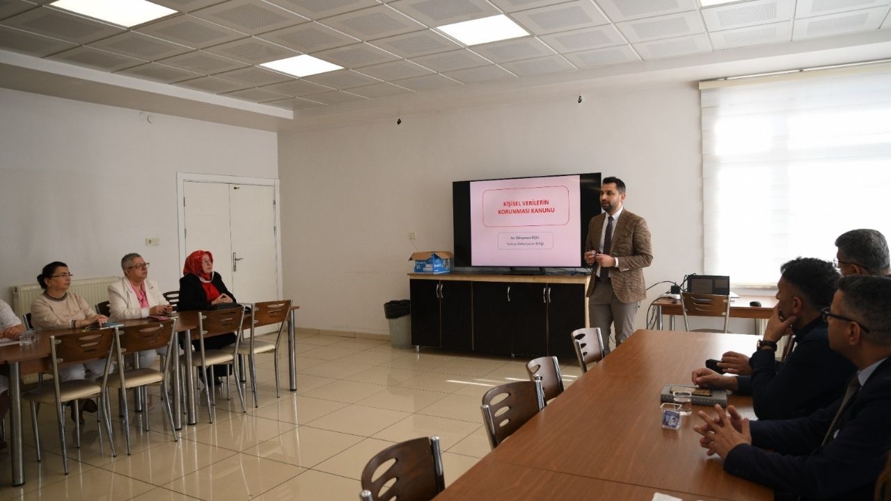 Kastamonu İl Özel İdaresi’nden Personeline Kvkk Ve Ci̇mer Eğitimi (5)
