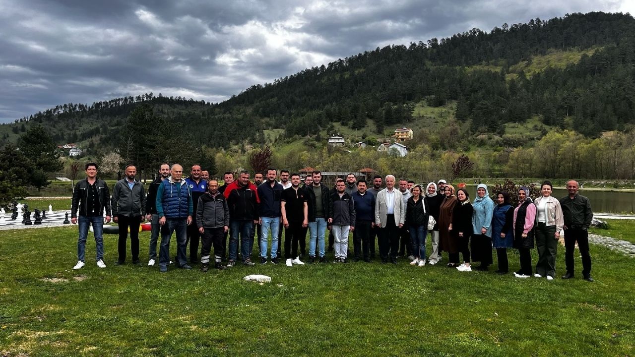 Kastamonu İlçe Belediyesi 1 Mayıs’ı Dayanışma Yemeğiyle Kutladı (1)