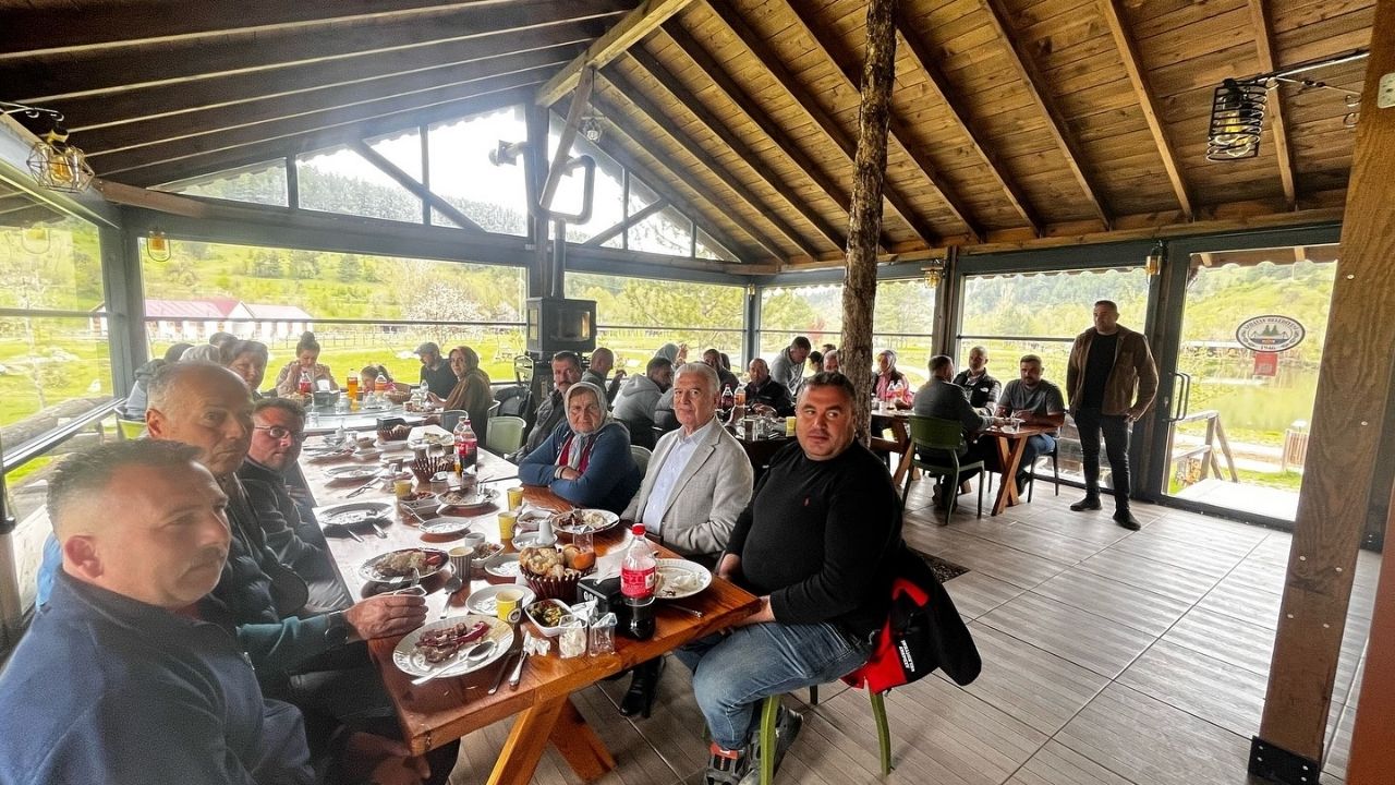 Kastamonu İlçe Belediyesi 1 Mayıs’ı Dayanışma Yemeğiyle Kutladı (3)