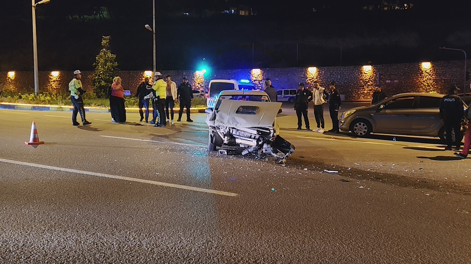 Kastamonu Plakalı Araç Kaza Yaptı 4 Yaralı Var! 1