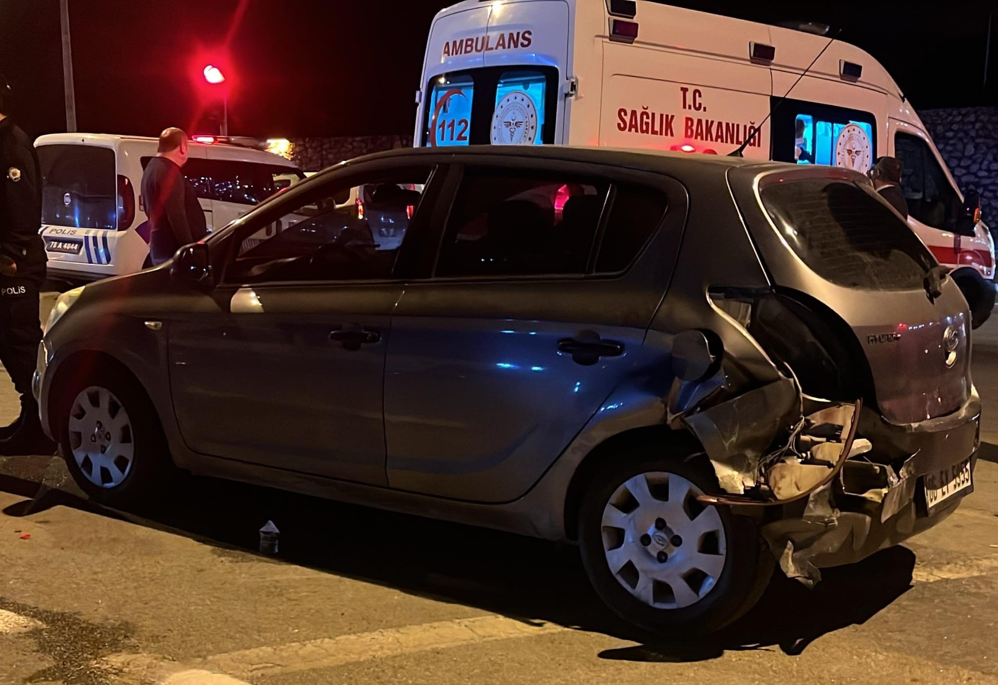 Kastamonu Plakalı Araç Kaza Yaptı 4 Yaralı Var!