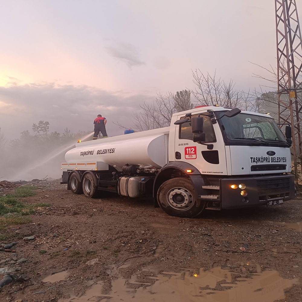 Kastamonu Taşköprü Çöp Yangını (1)