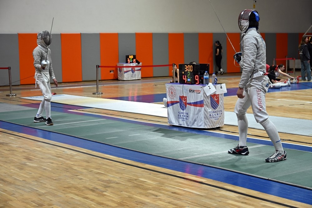 Kastamonu Üniversitesi'nde Kılıçlar Konuştu 379 Sporcu Turnuvada Ter Döktü! 2