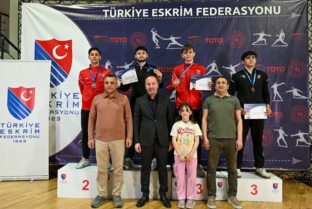 Kastamonu Üniversitesi'nde Kılıçlar Konuştu 379 Sporcu Turnuvada Ter Döktü! 8