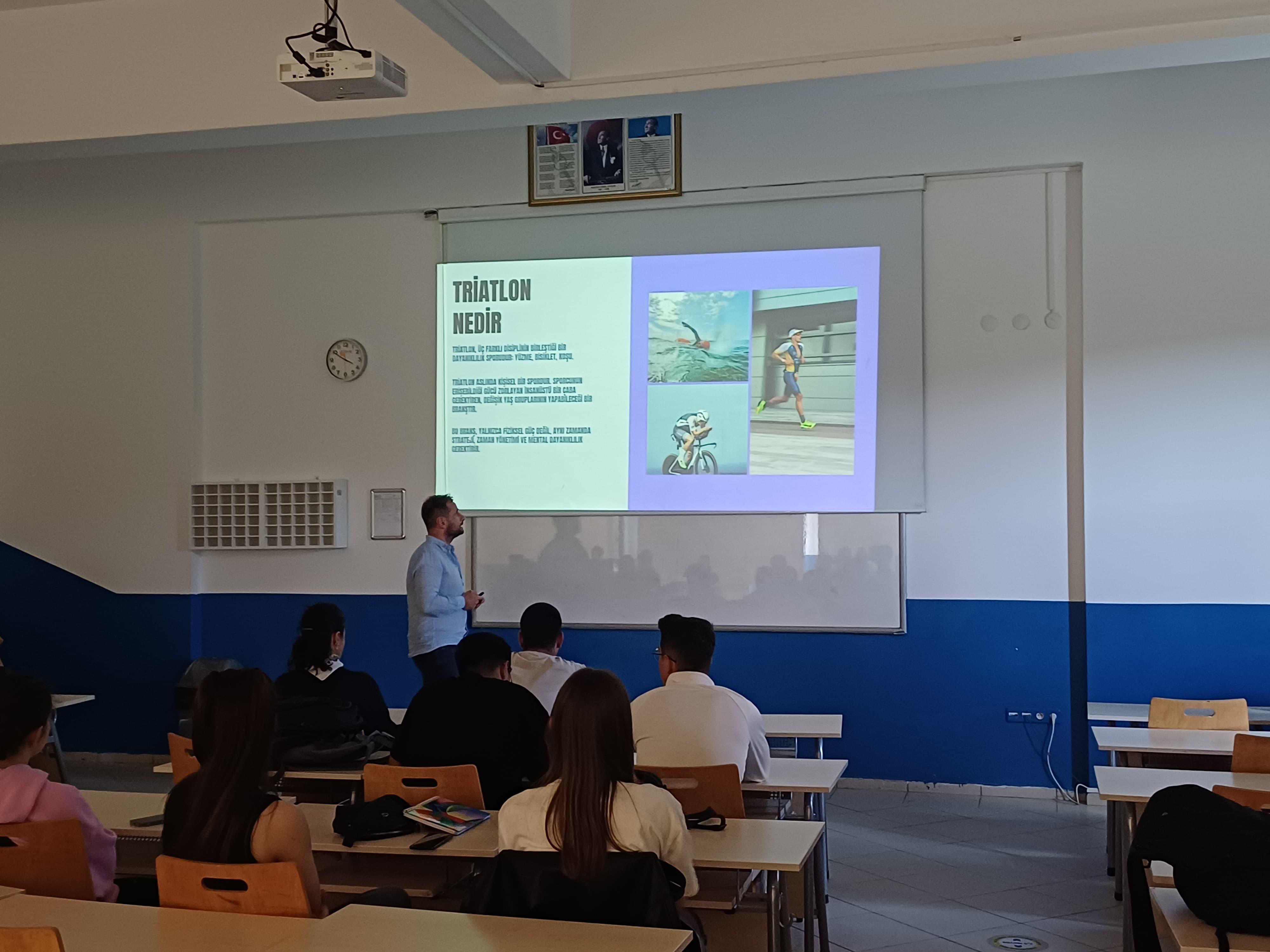 Kastamonu Üniversitesi'nde Triatlona Akademik Destek!