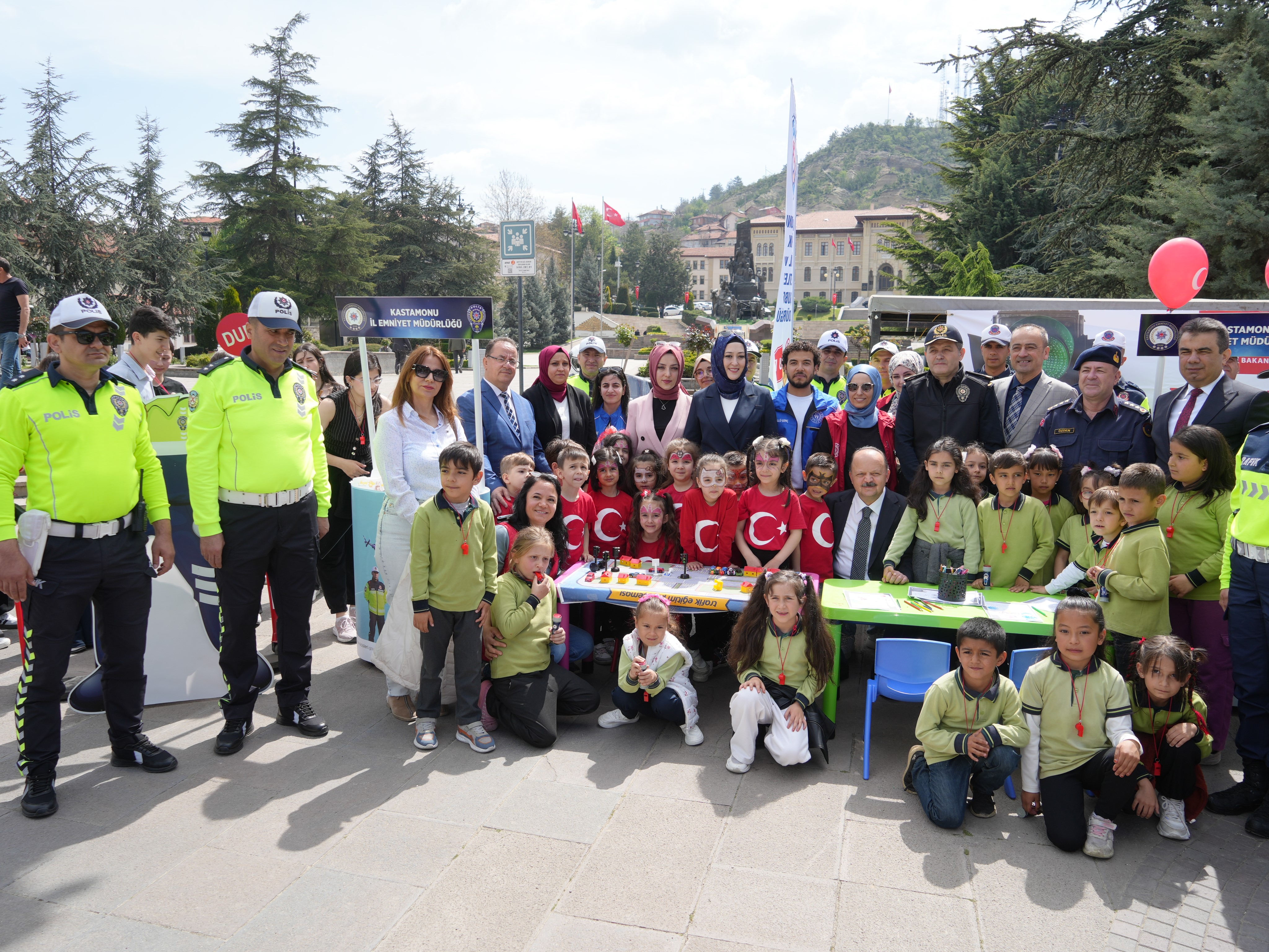 Kastamonu Valisi Dallı'dan Uyarı 'Kasksız Trafiğe Çıkmayın' 14