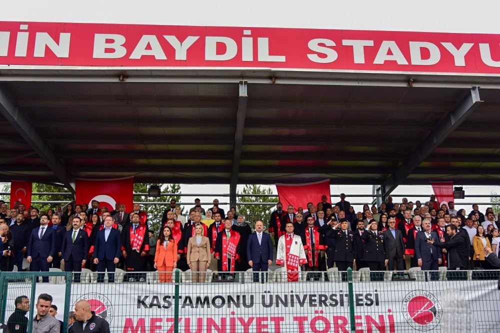 Kastamonu'da 4 Binden Fazla Öğrenciyi Mezuniyet Coşkusu Sardı 5