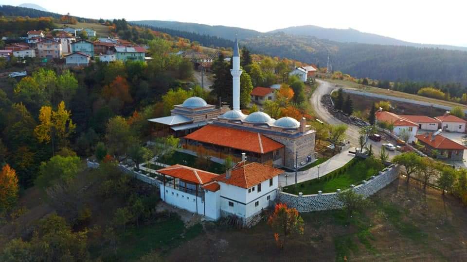 Kastamonu'da Efsanelerle Örülü Türbe Geyikler Yardıma Koştu! 3