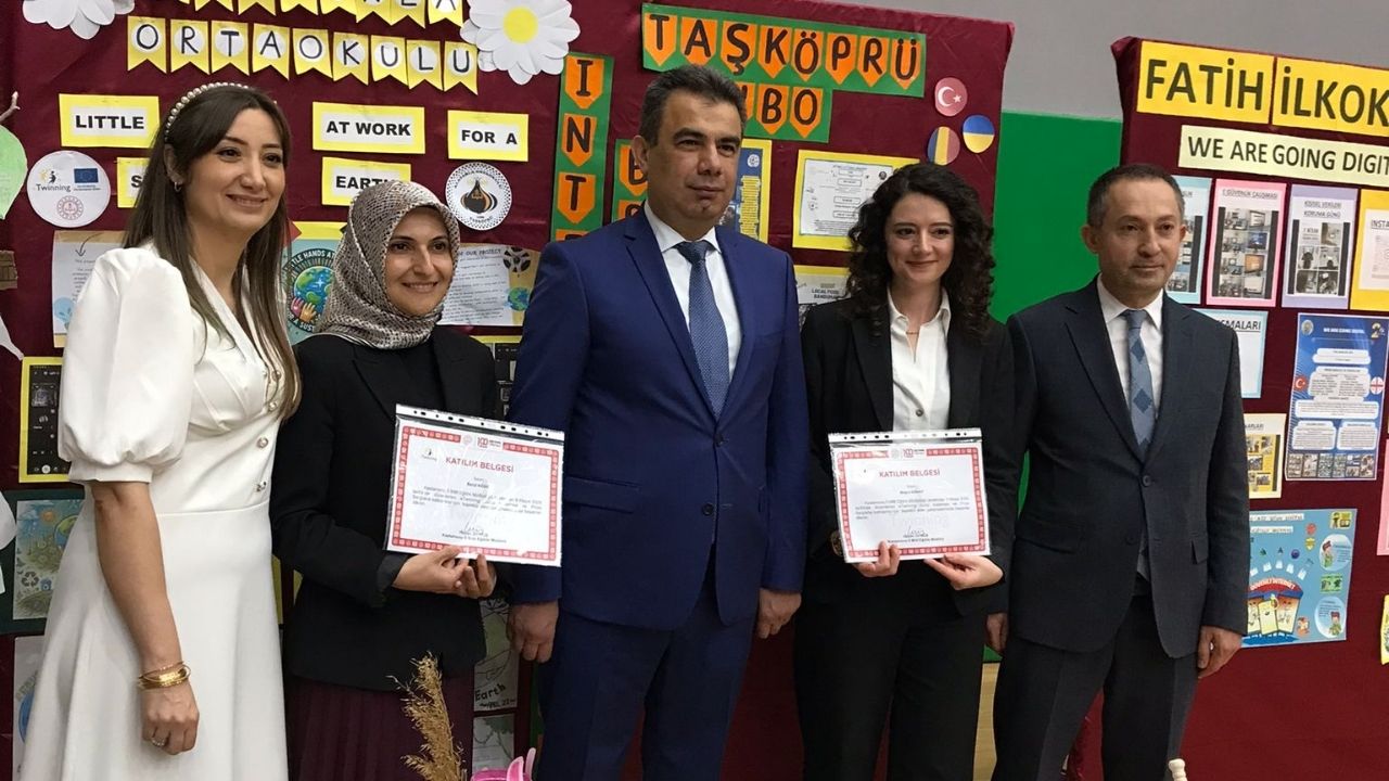 Kastamonu’da Etwinning Sergisi Ziyarete Açıldı Taşköprü’den 5 Okul Katıldı (3)