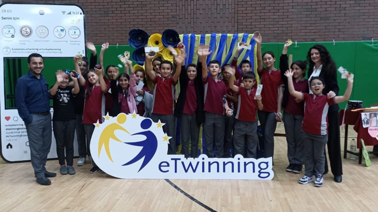 Kastamonu’da Etwinning Sergisi Ziyarete Açıldı Taşköprü’den 5 Okul Katıldı (6)