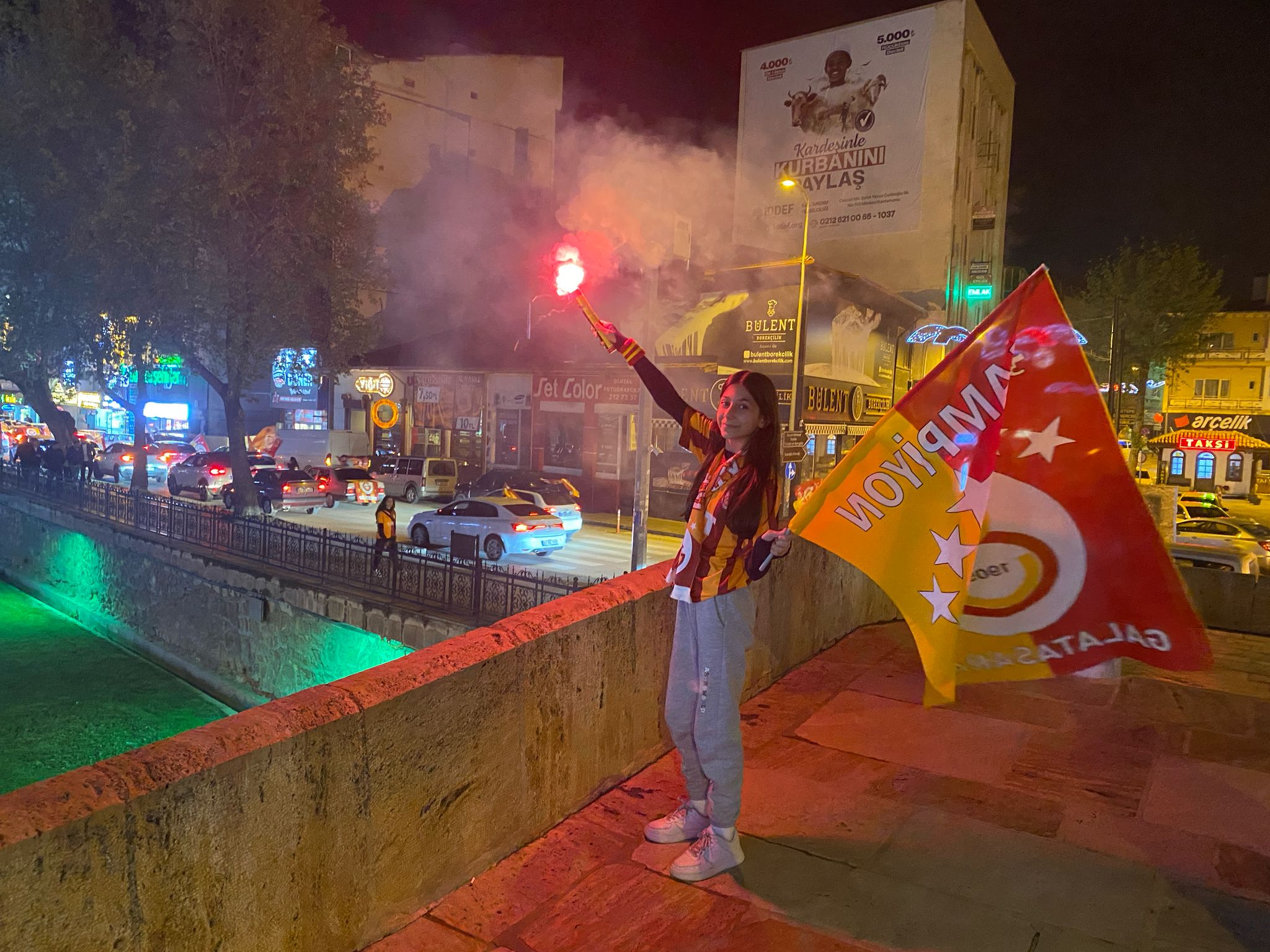 Kastamonu'da Galatasaray Coşkusu Meydan Sarı Kırmızıya Boyandı! 2