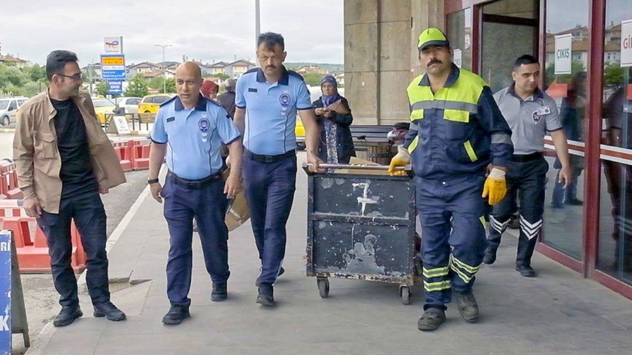 Kastamonu’da Gıda Skandalı Terminalde Yüzlerce Kilo Çiğ Köfte Yakalandı! (1)