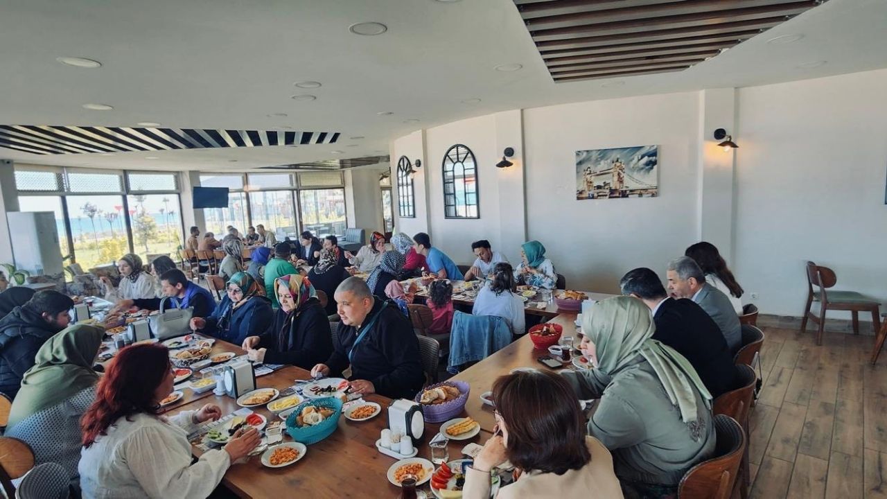 Kastamonu’da Gönüllere Dokunan Kahvaltı Buluşması (3)