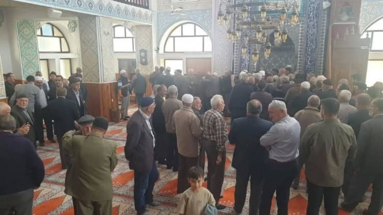 Kastamonu’da Hac Yolculuğu Öncesi Duygusal Anlar! (1)
