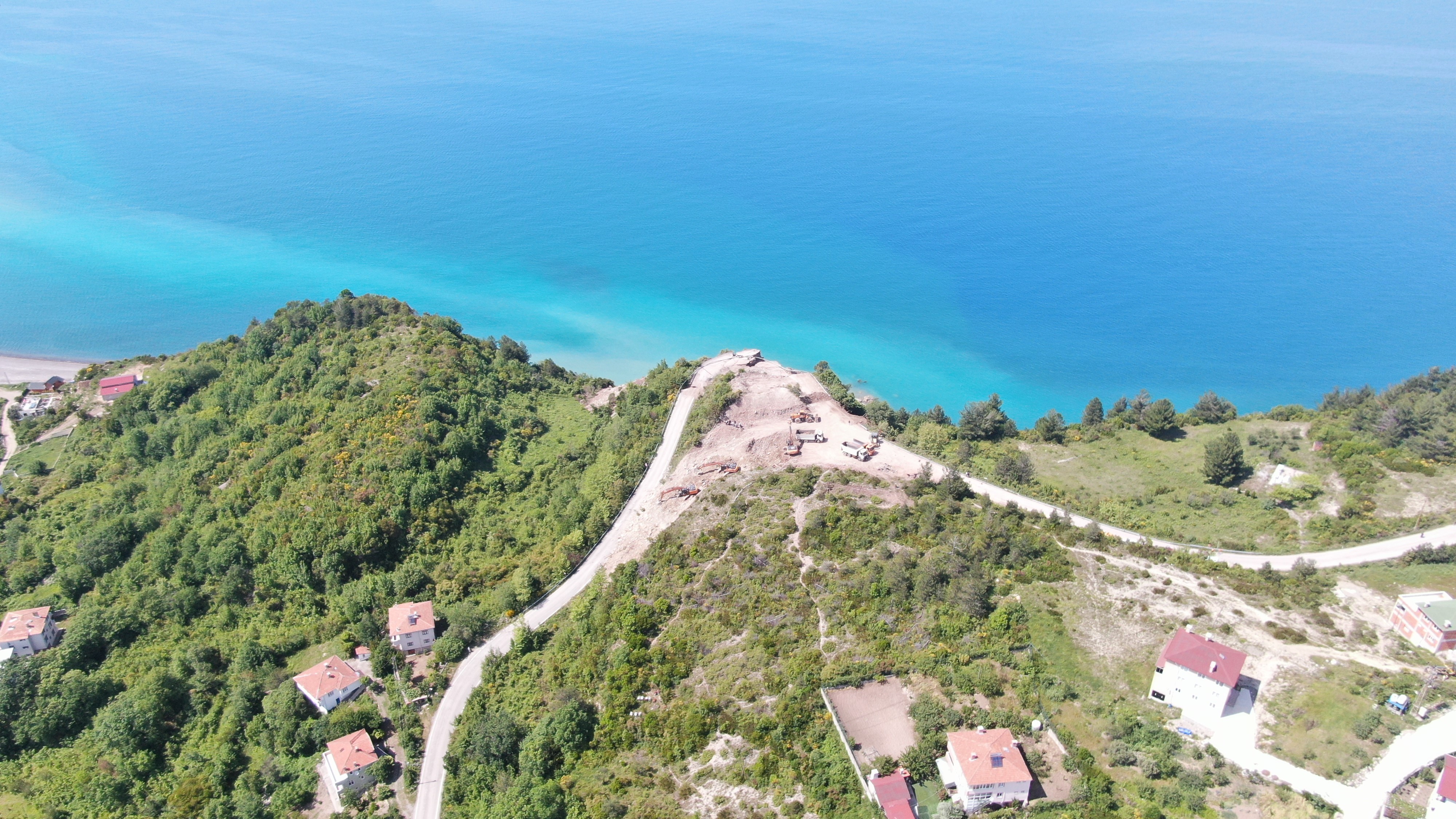 Kastamonu'da Heyelan Yol Çöktü, Toprak Denizle Birleşti! 10