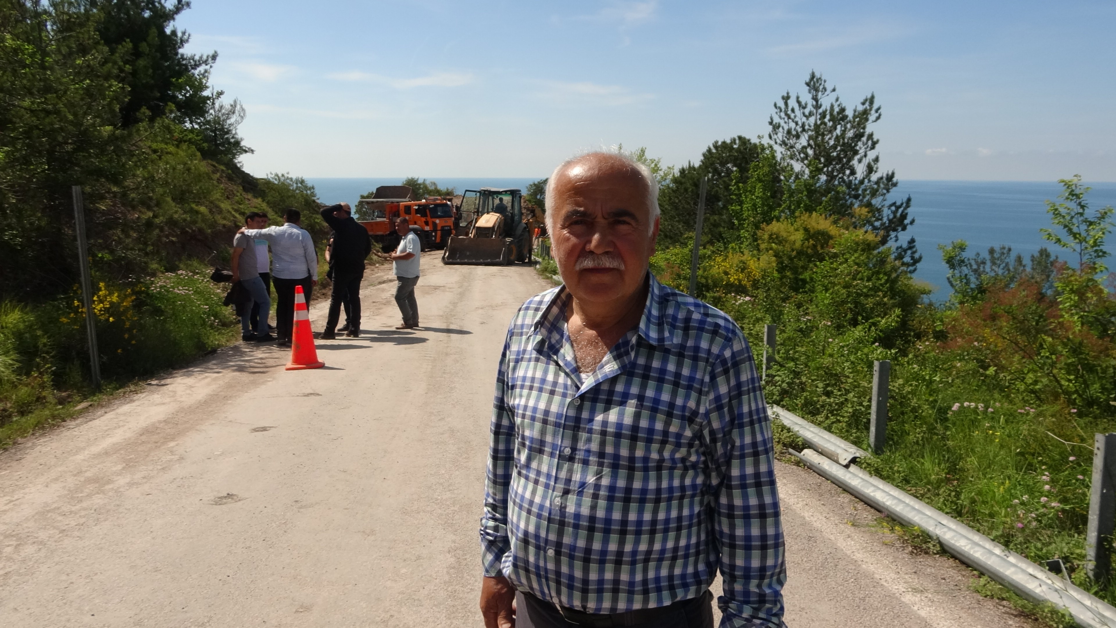 Kastamonu'da Heyelan Yol Çöktü, Toprak Denizle Birleşti!