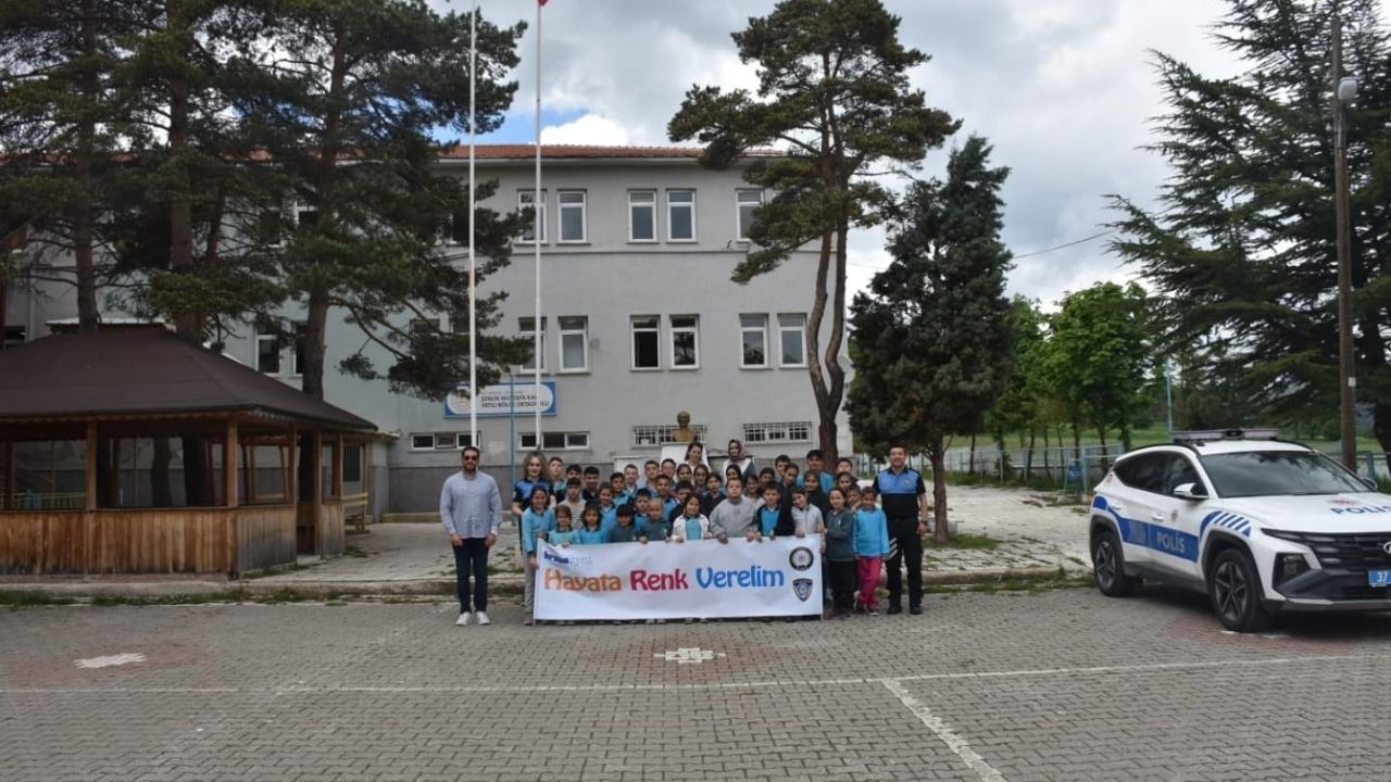 Kastamonu’da Öğrencilere Renkli Eğitim Emniyetten Anlamlı Buluşma (2)
