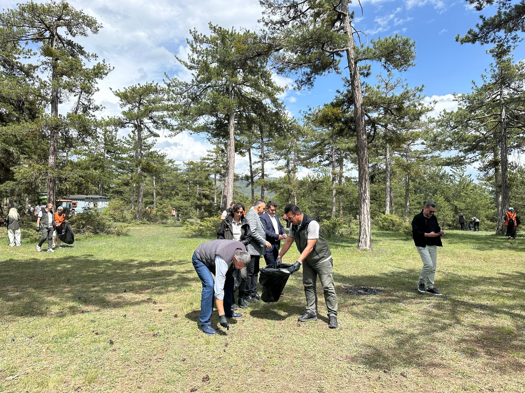 Kastamonu'da Protokol Üyeleri Ve Öğrenciler Orman Için Buluştu! 3