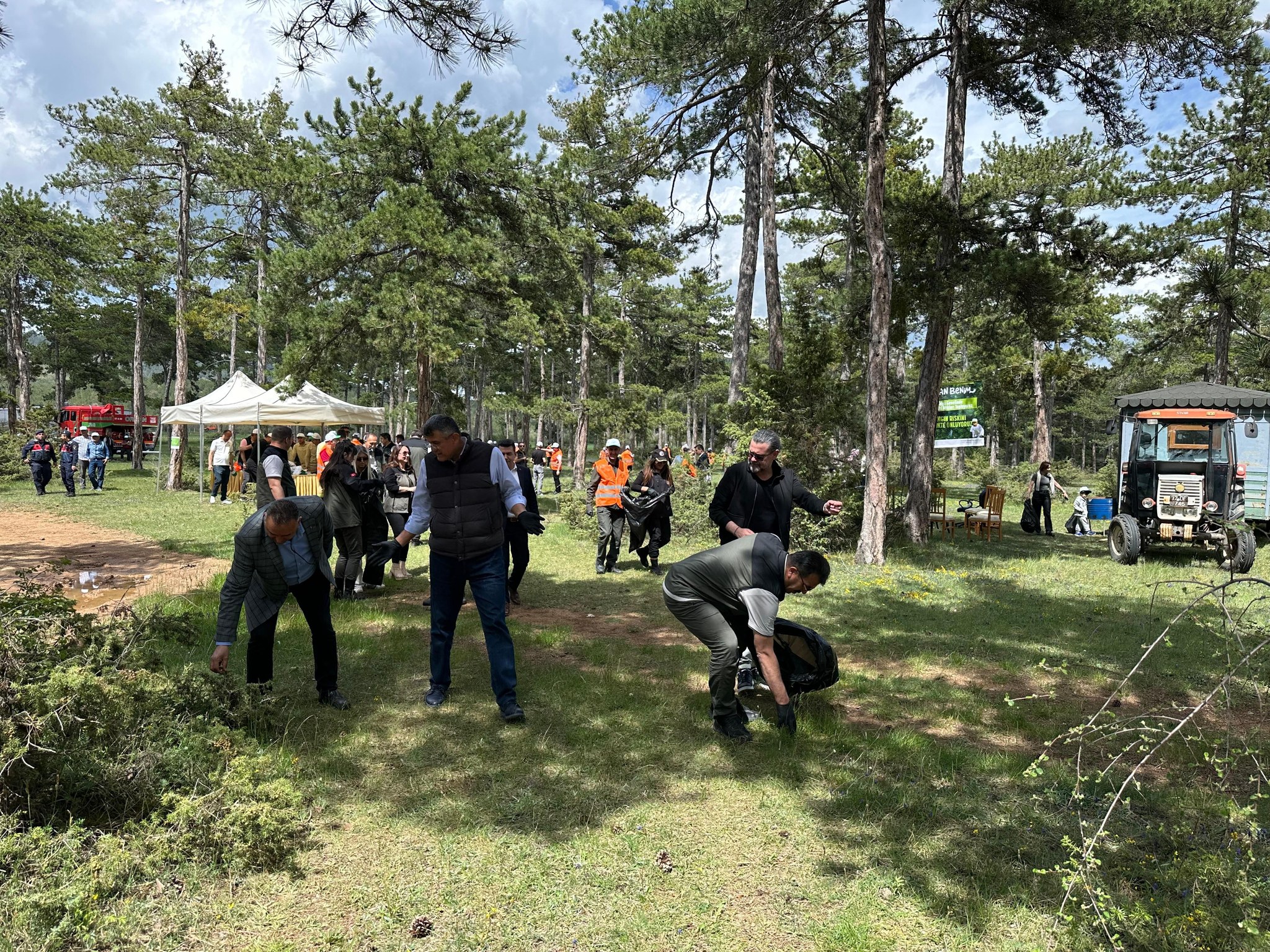 Kastamonu'da Protokol Üyeleri Ve Öğrenciler Orman Için Buluştu! 4