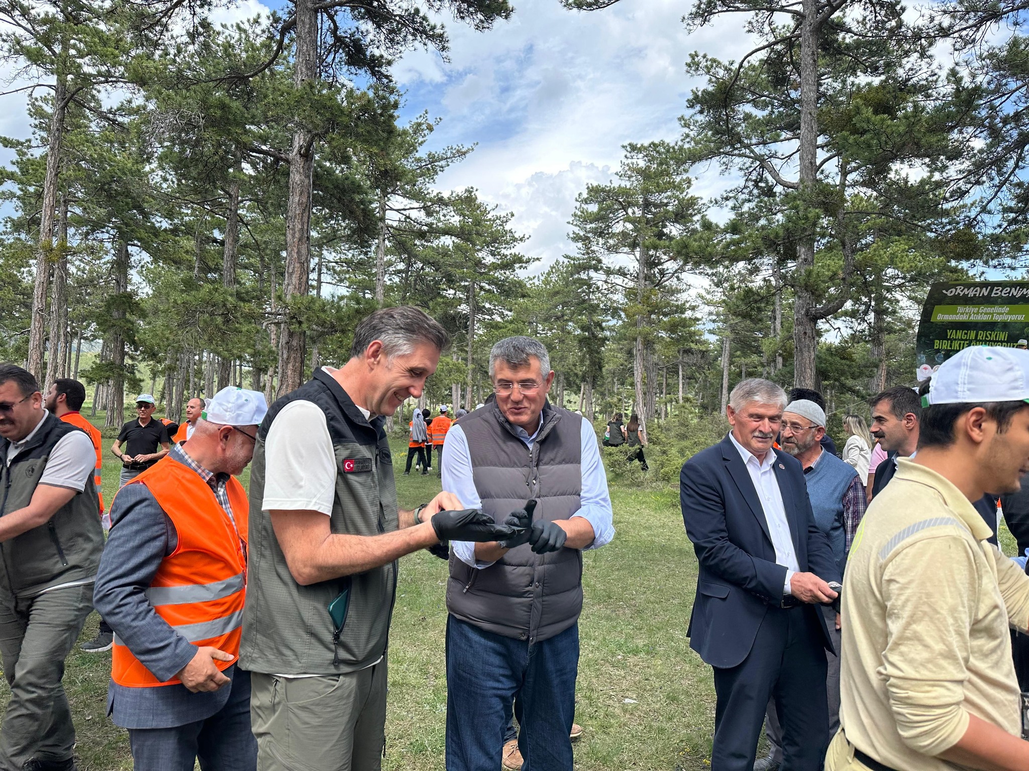 Kastamonu'da Protokol Üyeleri Ve Öğrenciler Orman Için Buluştu! 5