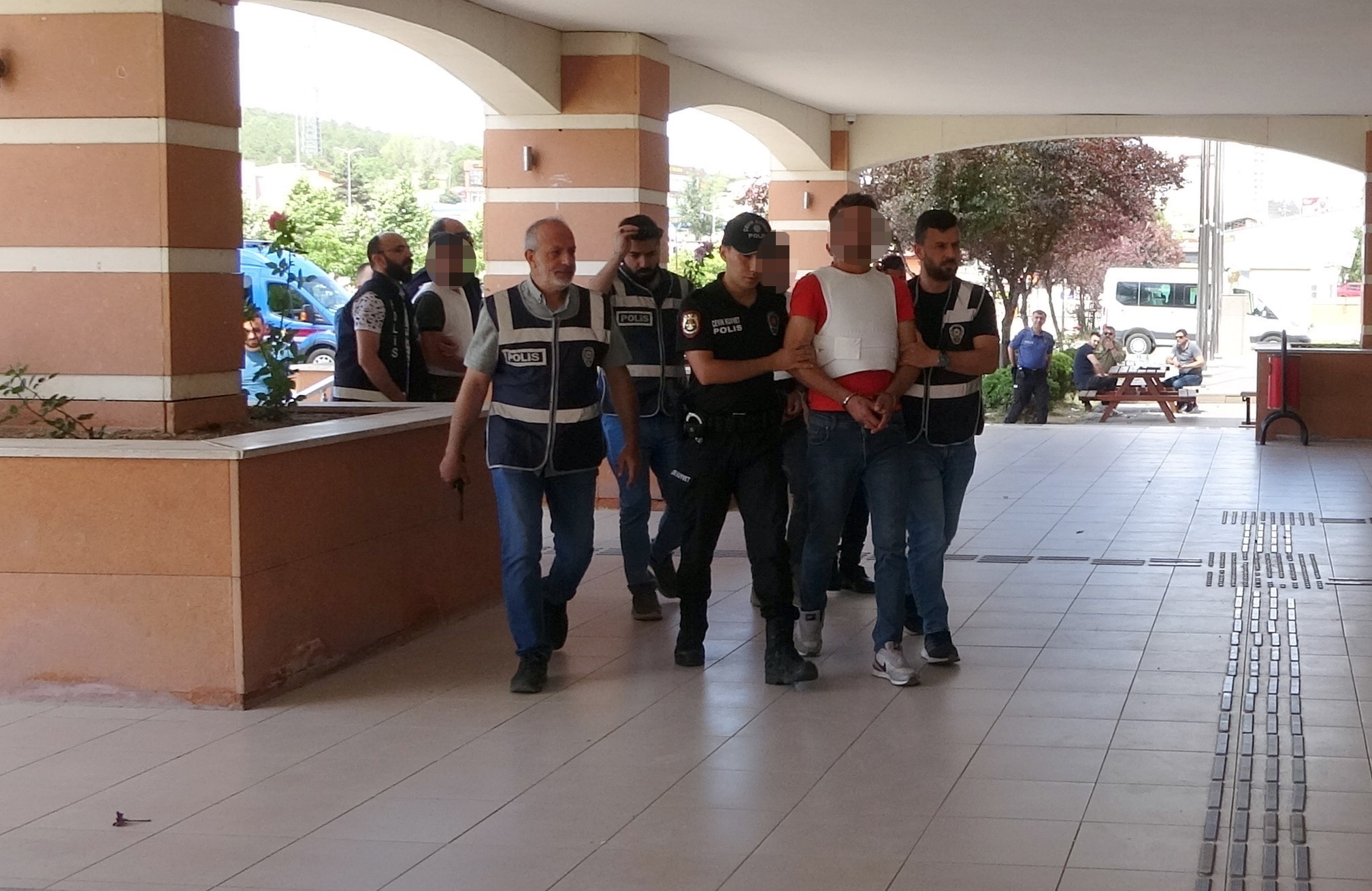 Kastamonu'daki Silahlı Kavga! Bir Kardeş Ölmüş, Diğeri Yaralanmıştı Yargılama Devam Ediyor! 3