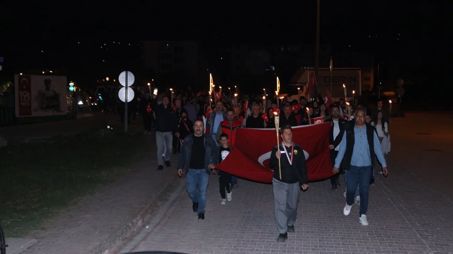 Kastamonu'nun Ilçesinde Fener Alayı Düzenlendi 2