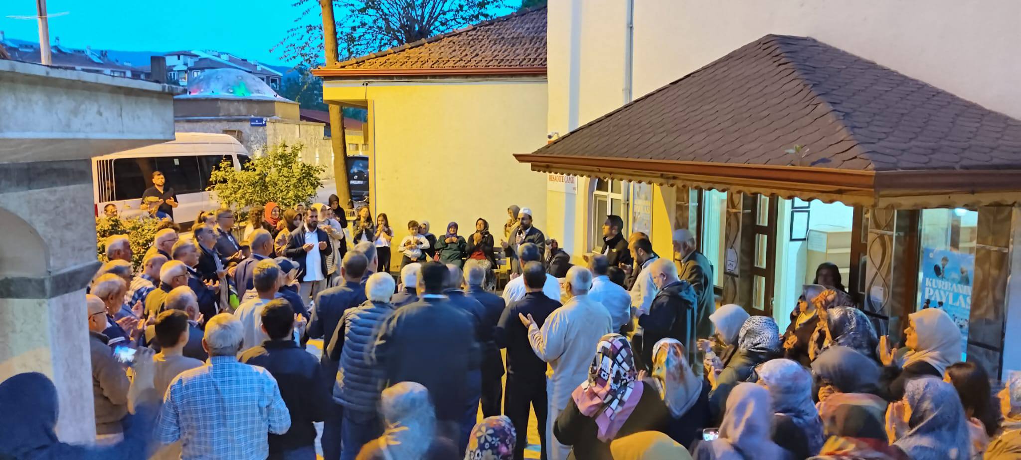 Kastamonu'nun Ilçesinde Hacılar Kutsal Topraklara Uğurlandı 8