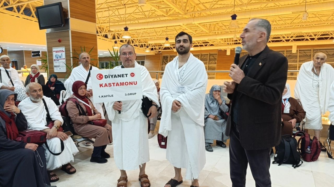 Kastamonu’nun İlk Hac Kafilesi Dualarla Uğurlandı (6)