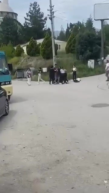 Komşu Ilde Skandal Kavga Üniversiteli Genç Kızlar Saç Saça Girdi! 2