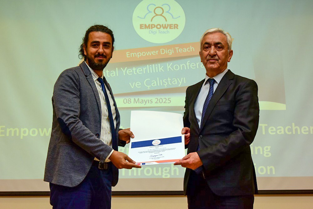 Kü'de Dijital Yerlilik Konferansı Yapıldı 2